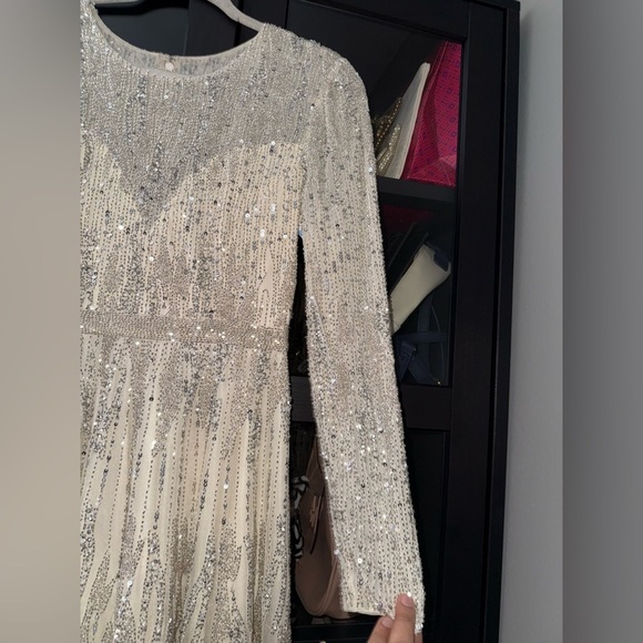 MAC DUGGAL High Neck Long Sleeve A Line Mini Dress - Size 8 - Picture 6 of 17